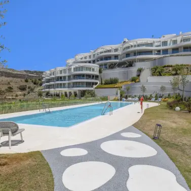 Short-term rent of middle floor apartment in Benahavís