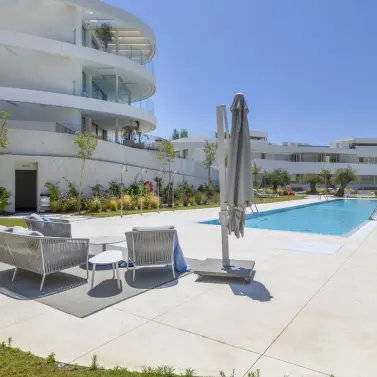 Short-term rent of middle floor apartment in Benahavís