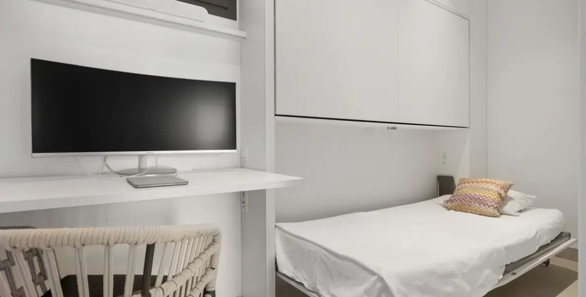 Short-term rent of middle floor apartment in Benahavís 30