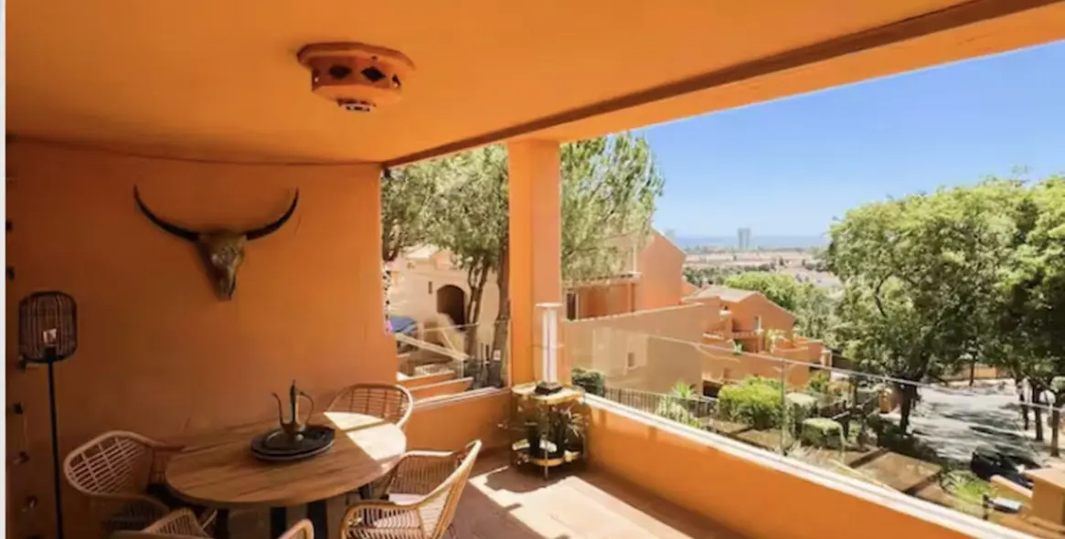 Short-term rent of middle floor apartment in Elviria 7