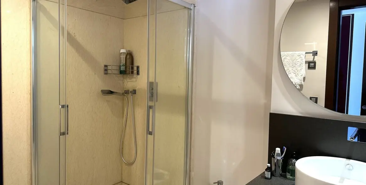 Short-term rent of middle floor apartment in Benahavís 17