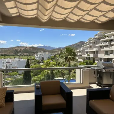 Short-term rent of middle floor apartment in Benahavís