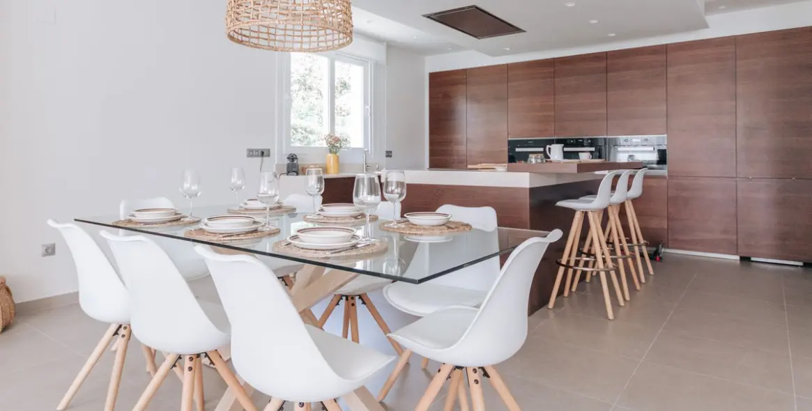 Alquiler a largo plazo de villa independiente en Marbesa 6