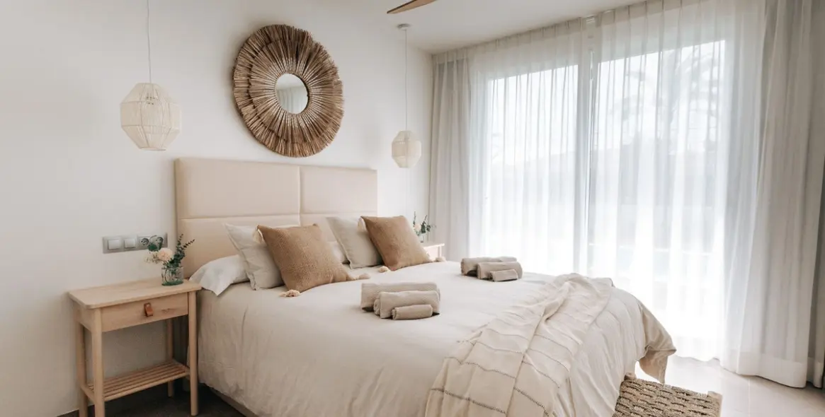 Alquiler a largo plazo de villa independiente en Marbesa 12