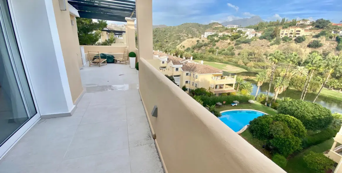 Short-term rent of penthouse in La Quinta 17