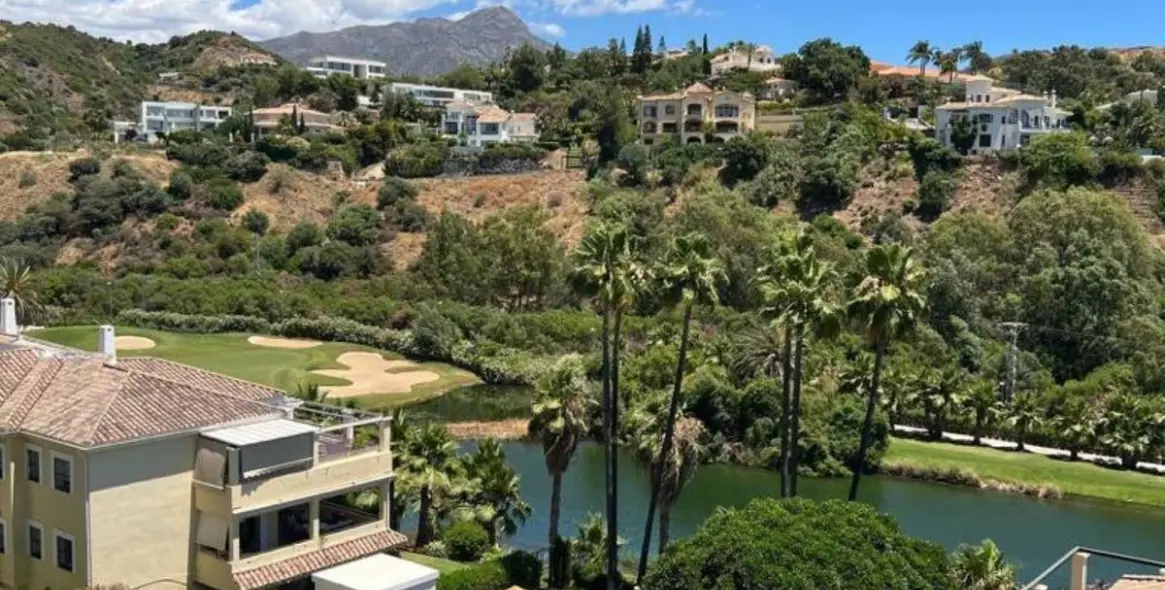 Short-term rent of penthouse in La Quinta 19
