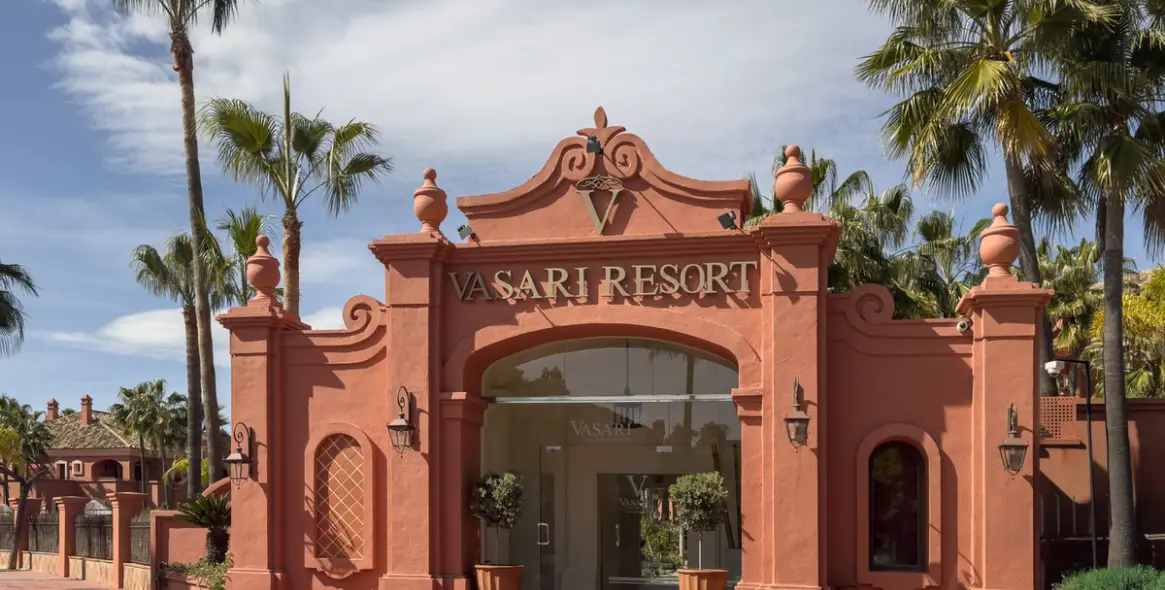 Short-term rent of ground floor apartment in Puerto Banús 1