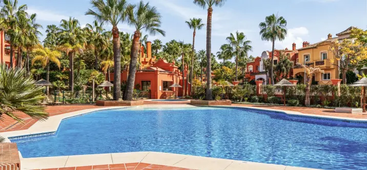 Short-term rent of ground floor apartment in Puerto Banús 3