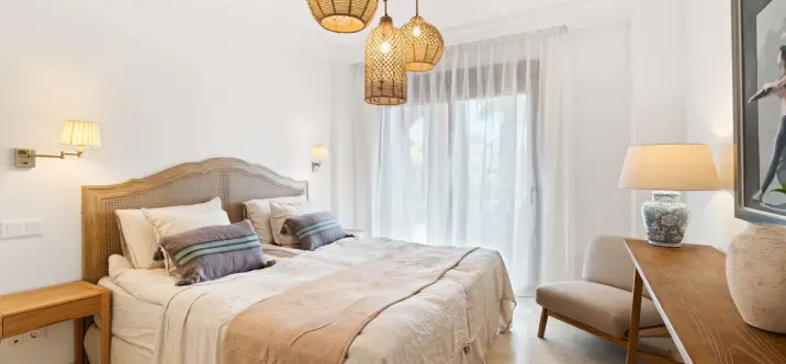 Alquiler a corto plazo de apartamento en planta baja en Puerto Banús 4
