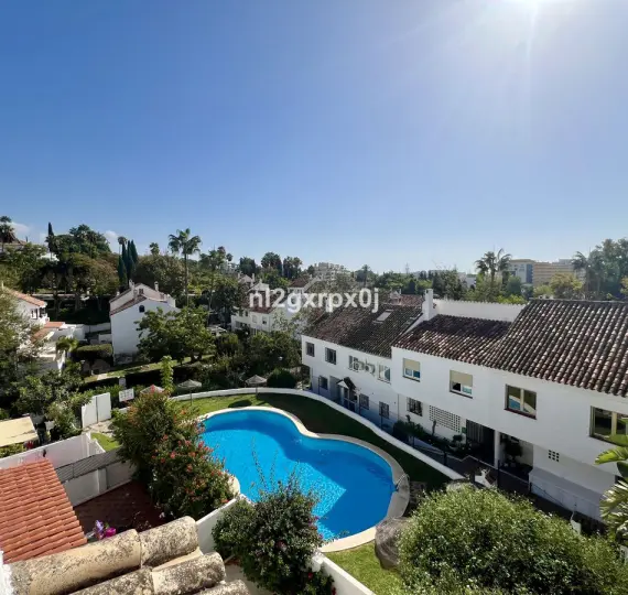 Short-term rent of townhouse in Marbella