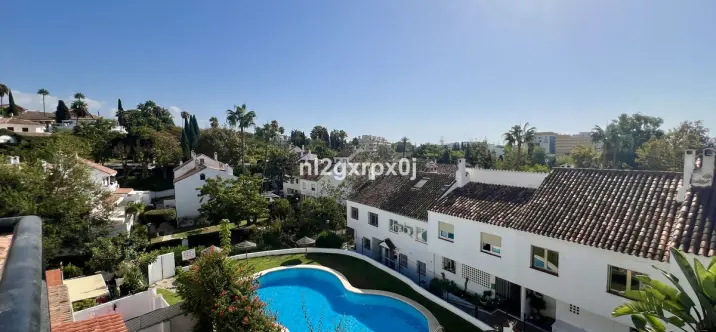 Short-term rent of townhouse in Marbella 0