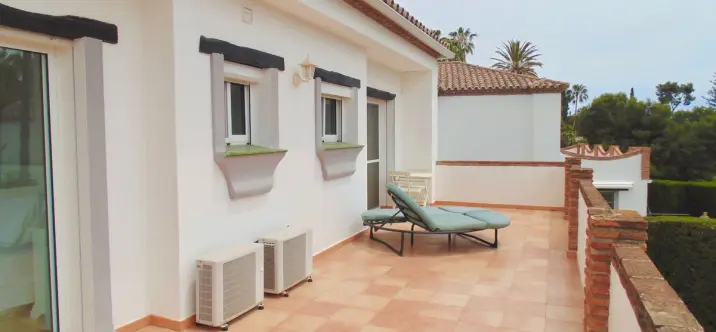 Краткосрочная аренда  отдельно стоящей виллы в Calahonda 2