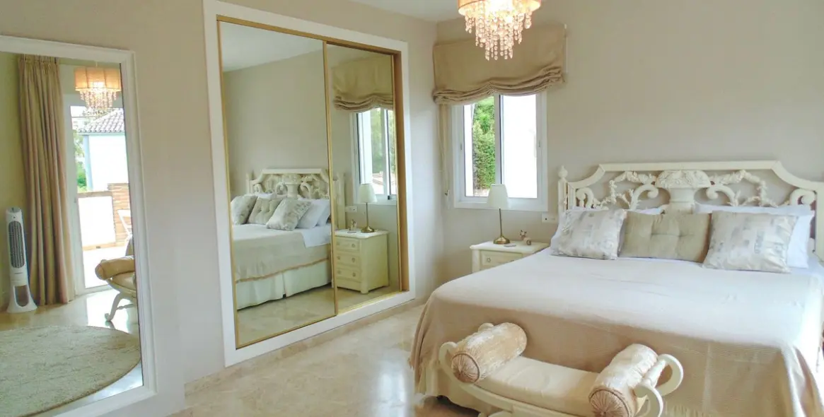 Краткосрочная аренда  отдельно стоящей виллы в Calahonda 9