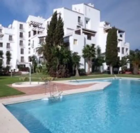 Short-term rent of ground floor apartment in Puerto Banús