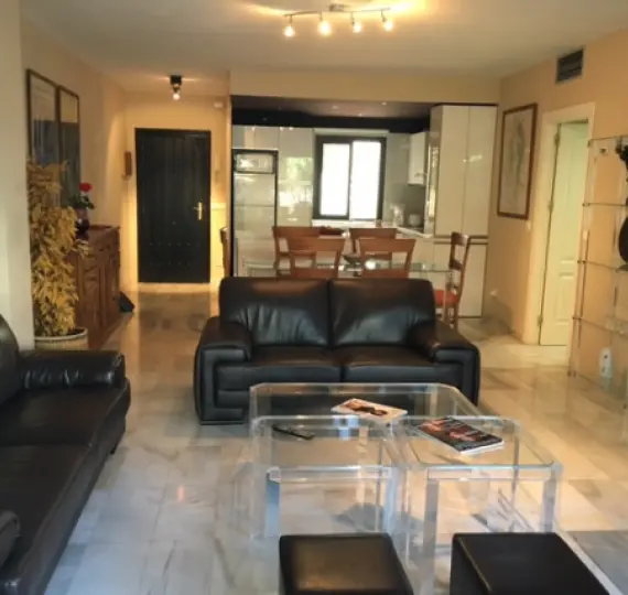 Short-term rent of ground floor apartment in Puerto Banús