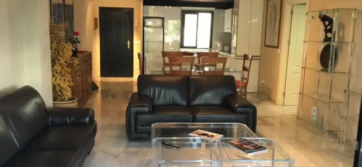 Short-term rent of ground floor apartment in Puerto Banús 2