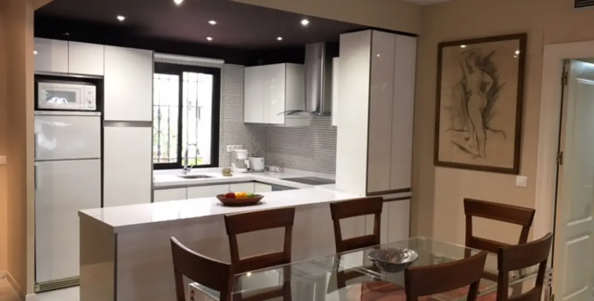 Short-term rent of ground floor apartment in Puerto Banús 11