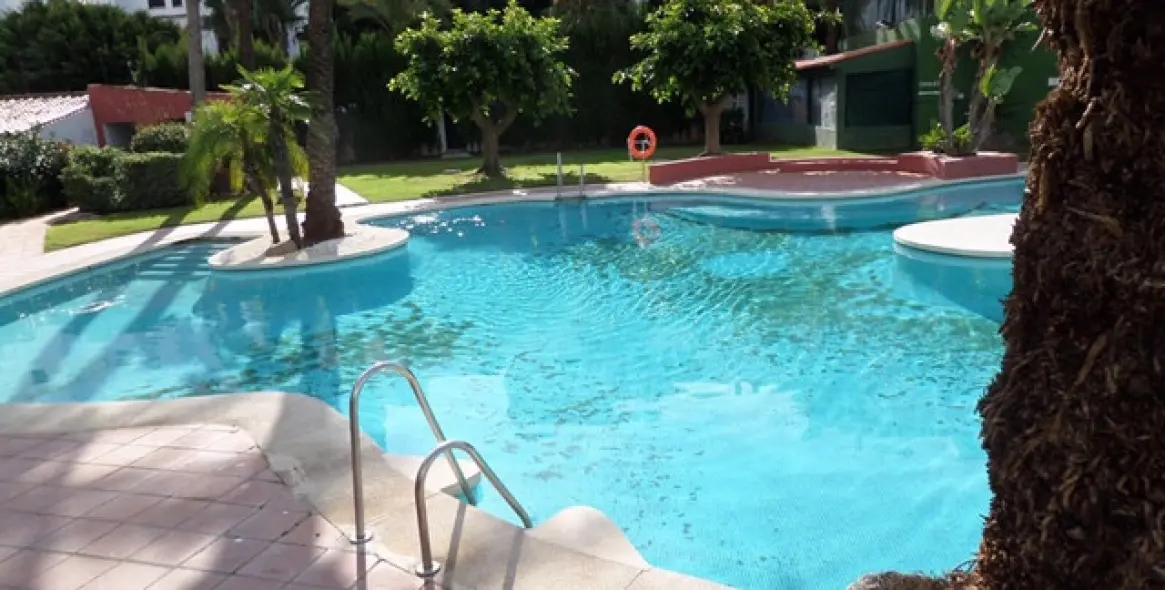 Short-term rent of ground floor apartment in Puerto Banús 13