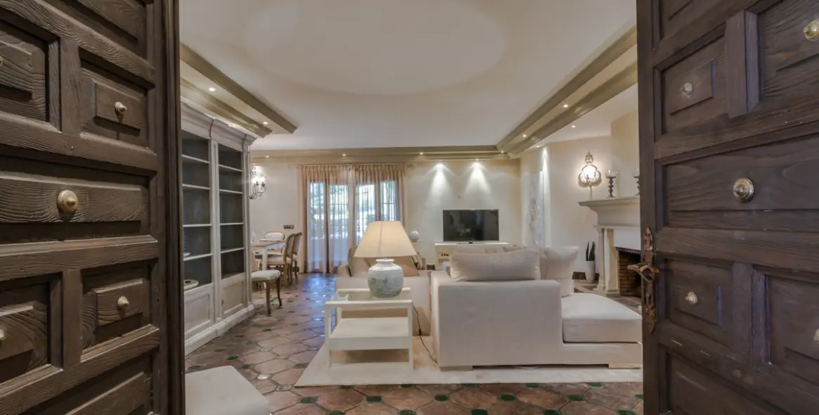 Краткосрочная аренда  отдельно стоящей виллы в El Rosario 6