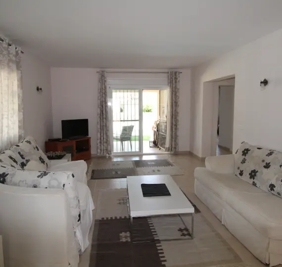 Long-term rent of townhouse in Nueva Andalucía