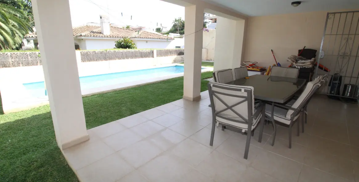 Long-term rent of townhouse in Nueva Andalucía 4