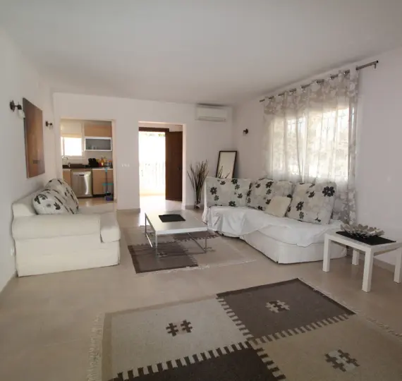 Long-term rent of townhouse in Nueva Andalucía
