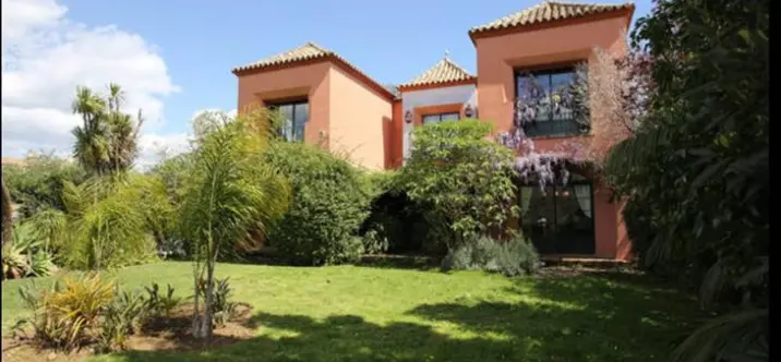 Short-term rent of detached villa in San Pedro de Alcántara 2