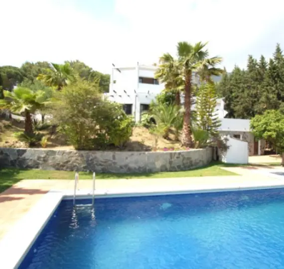 Краткосрочная аренда  отдельно стоящей виллы в Valtocado