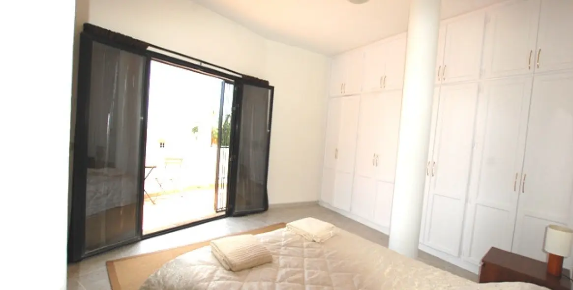 Short-term rent of detached villa in Valtocado 26