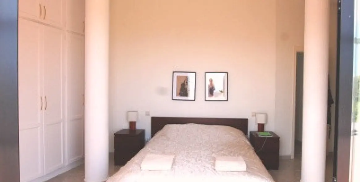 Short-term rent of detached villa in Valtocado 28