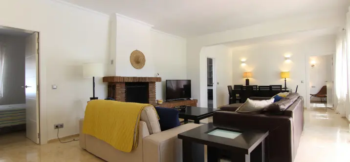 Краткосрочная аренда  отдельно стоящей виллы в Estepona 2