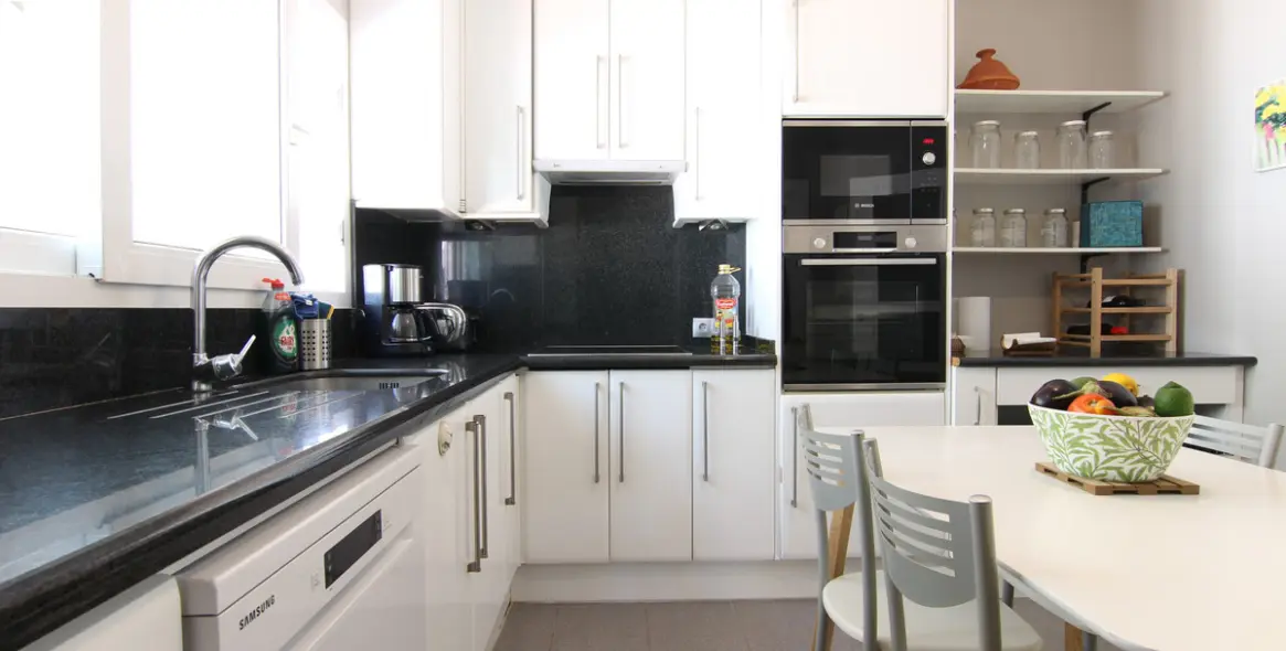 Short-term rent of detached villa in Estepona 10