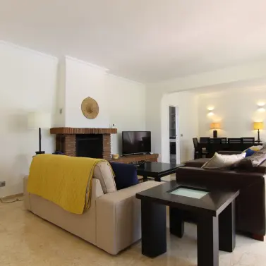 Short-term rent of detached villa in Estepona