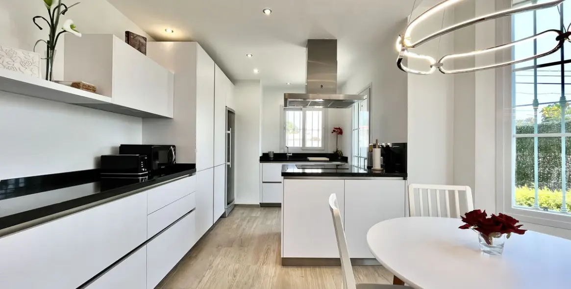 Short-term rent of detached villa in San Pedro de Alcántara 4