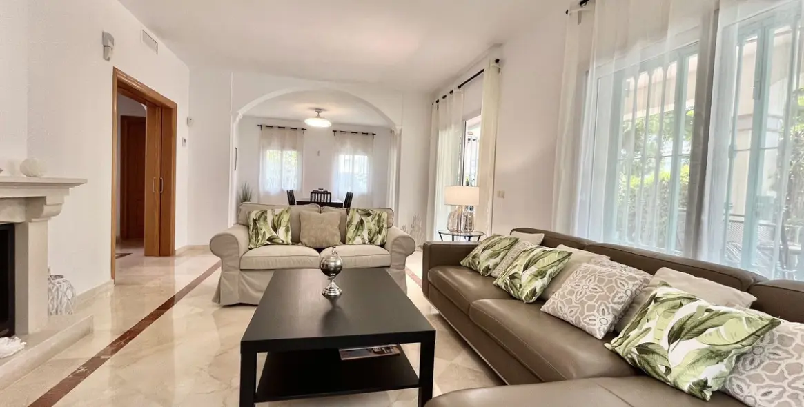 Short-term rent of detached villa in San Pedro de Alcántara 13