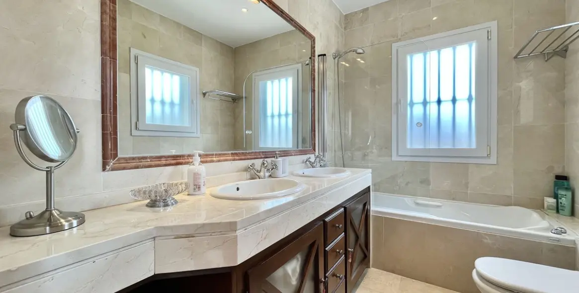 Краткосрочная аренда  отдельно стоящей виллы в San Pedro de Alcántara 24