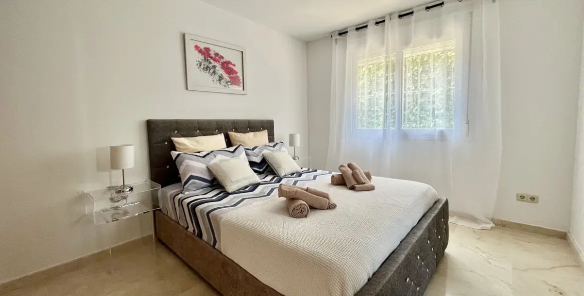 Краткосрочная аренда  отдельно стоящей виллы в San Pedro de Alcántara 32