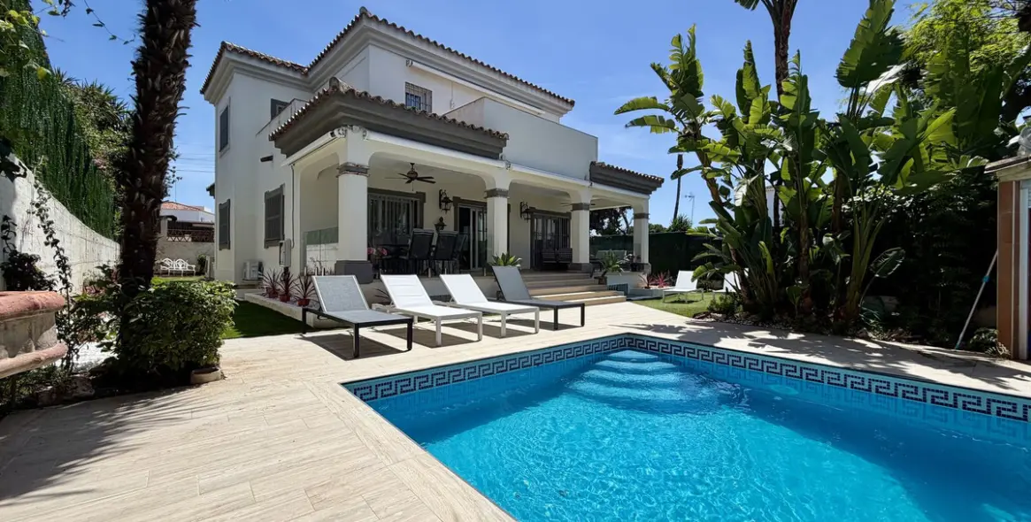 Short-term rent of detached villa in San Pedro de Alcántara 1
