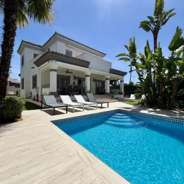 Short-term rent of detached villa in San Pedro de Alcántara