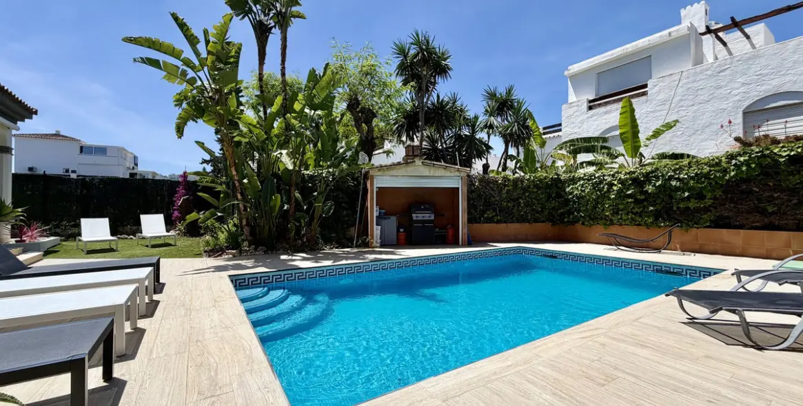 Short-term rent of detached villa in San Pedro de Alcántara 14