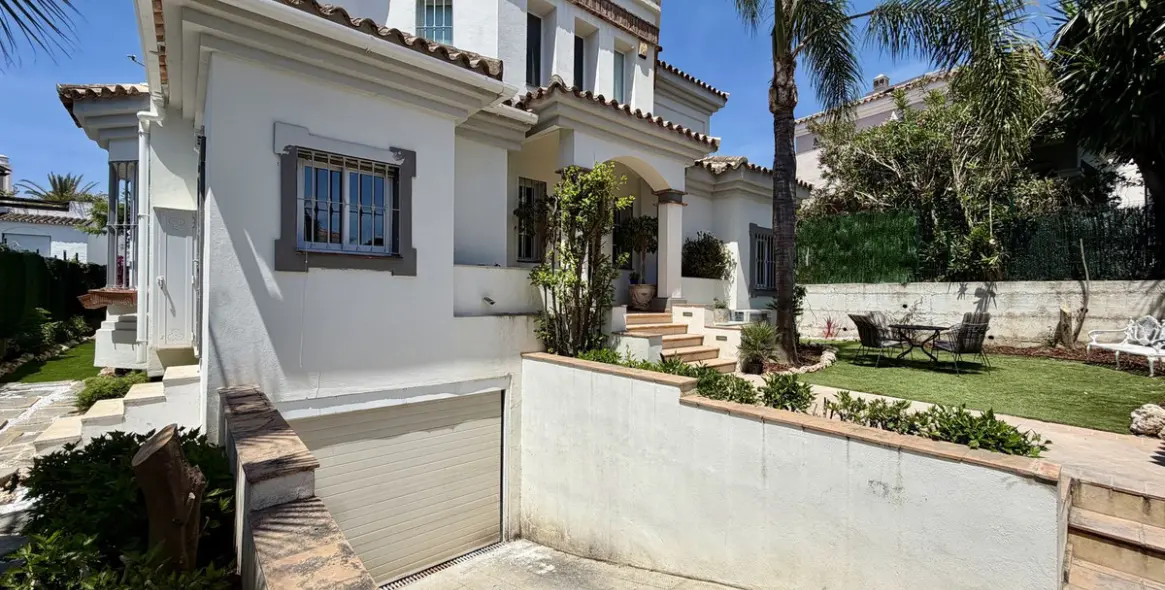 Short-term rent of detached villa in San Pedro de Alcántara 49