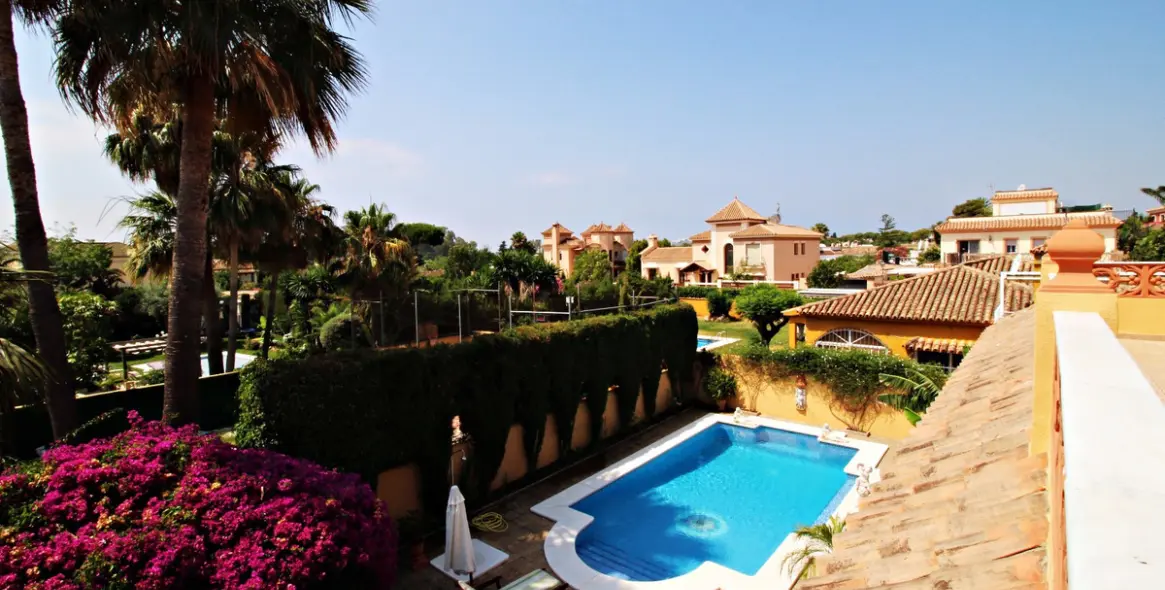 Краткосрочная аренда  отдельно стоящей виллы в San Pedro de Alcántara 6