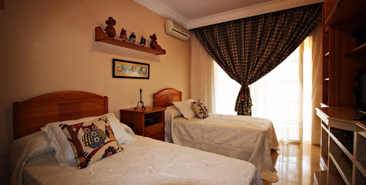 Краткосрочная аренда  отдельно стоящей виллы в San Pedro de Alcántara 7