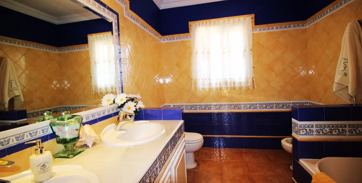 Краткосрочная аренда  отдельно стоящей виллы в San Pedro de Alcántara 10