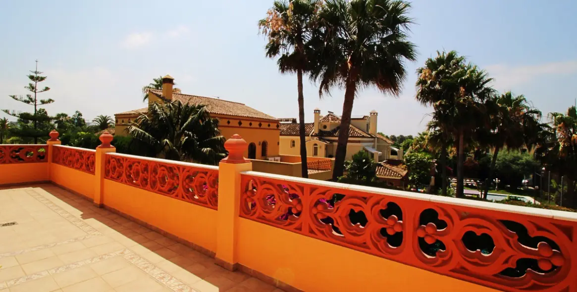 Краткосрочная аренда  отдельно стоящей виллы в San Pedro de Alcántara 13