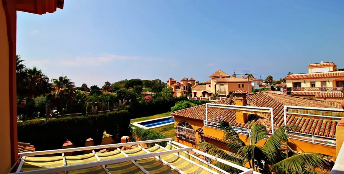 Краткосрочная аренда  отдельно стоящей виллы в San Pedro de Alcántara 20