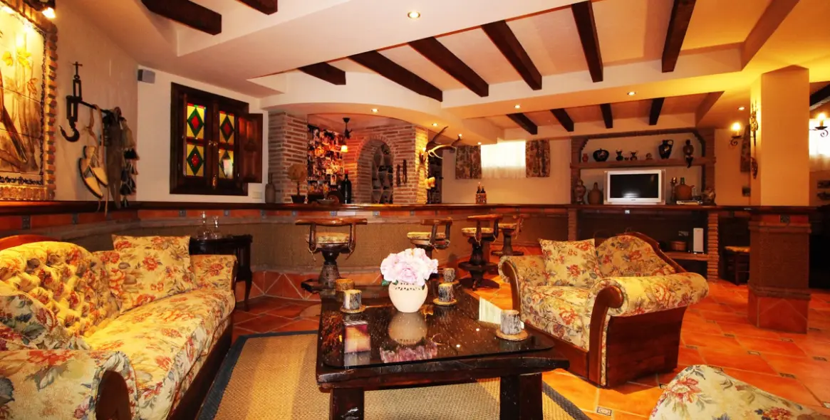 Краткосрочная аренда  отдельно стоящей виллы в San Pedro de Alcántara 27