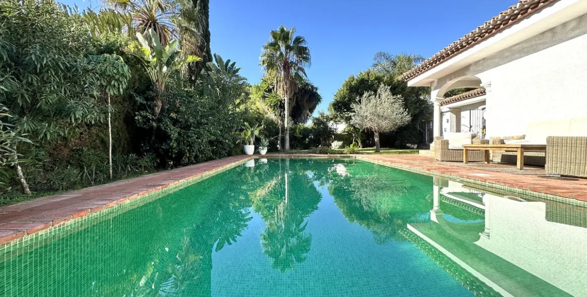 Долгосрочная аренда  отдельно стоящей виллы в El Paraiso 1