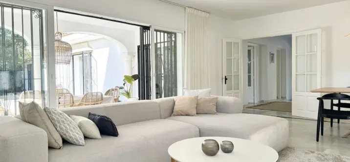 Long-term rent of detached villa in El Paraiso 1