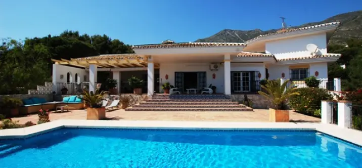 Краткосрочная аренда  отдельно стоящей виллы в Valtocado 0